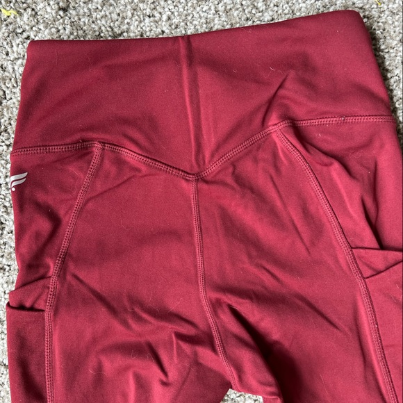 Fabletics Motion 365 High-waisted 7/8 Crop Leggings - Picture 4 of 5